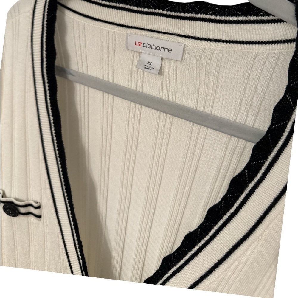 Liz Claiborne Women's Cardigan with Black Trim - Picture 4 of 7